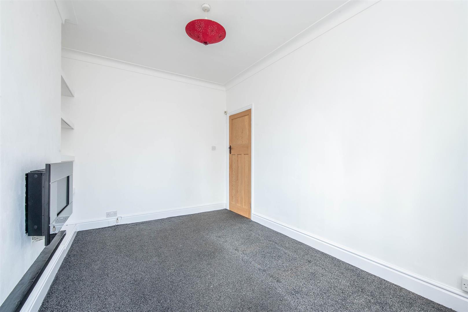 Cairnsmore Avenue, Preston